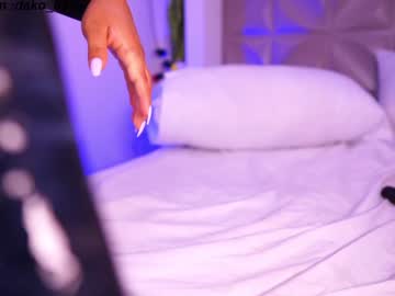 girl
        dakota_leex cam image #4429281
