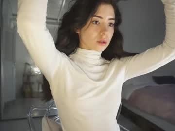 girl
        soifiee cam image #1894416
