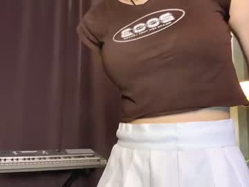 girl
        kalispring cam image #745758