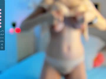 girl
        kirasammers cam image #2925705