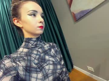 girl
        ehotlovea cam image #6745013