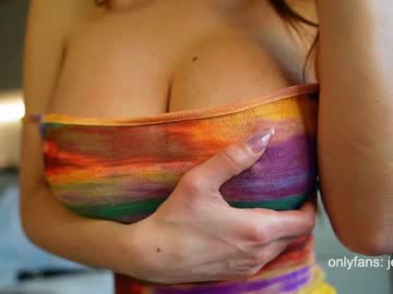 girl
        therealbonnieclydex cam image #1353891