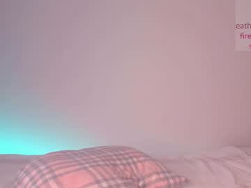 girl
        _jikey_ cam image #188096