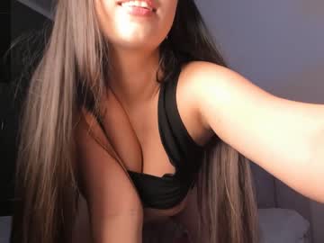 girl
        candy_ly cam image #2678021