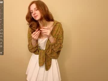 girl
        wowshumm cam image #1568329