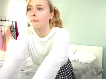 girl
        odelynbrower cam image #6905573