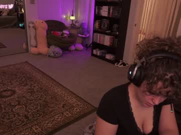girl
        evelynpiers cam image #1900589