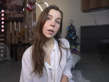 girl
        monika_youthfull cam image #5937096