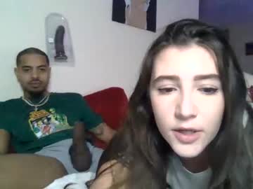 couple
        a_mariejuana69 cam image #3036472