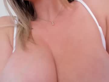 girl
        christine0990__ cam image #5661689
