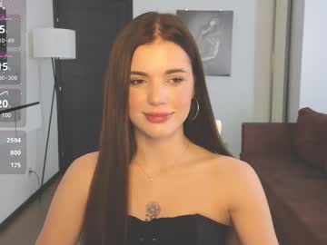 girl
        adri_dream cam image #6635681
