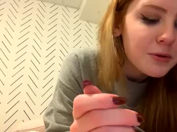 girl
        vcielia cam image #3589020