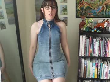 girl
        ellynaomi cam image #4692862