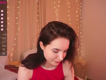 girl
        zaracutiee cam image #859475