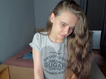 girl
        sunshy_girl cam image #1337375