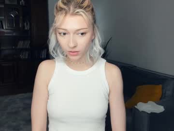 girl
        lose_your_m1nd cam image #5450967