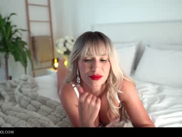 girl
        provocatrixx cam image #2460322