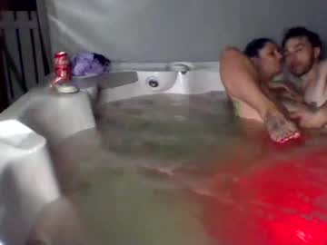 couple
        thedabz cam image #2081314