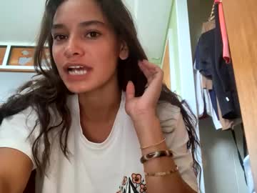girl
        wvybbyily cam image #5678210