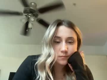 couple
        hotandhornyhannah cam image #3402310