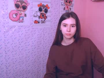 girl
        emilydass_ cam image #3505092