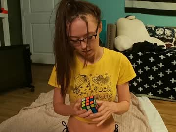 girl
        anabelleleigh cam image #6632892