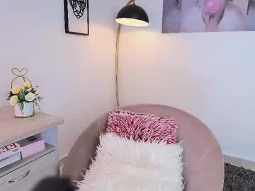 girl
        missniley cam image #6526131