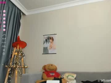girl
        emma_clarc cam image #510796