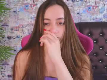girl
        angelina_new cam image #3583855