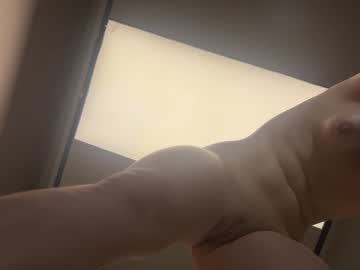 girl
        faseremx cam image #6520423