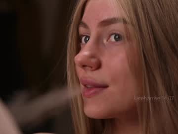 girl
        kateharrise cam image #4592487