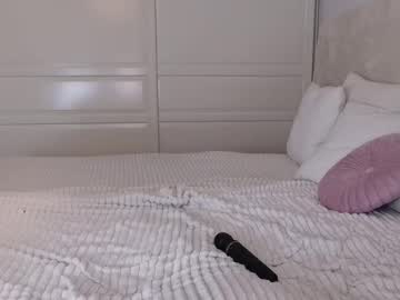 girl
        lilemilyy cam image #5587206