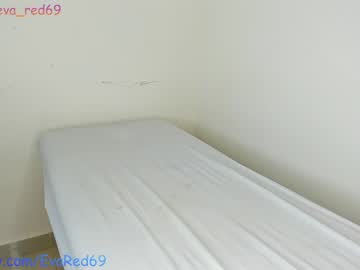 couple
        eva_nathan cam image #1560123