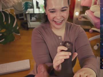 girl
        chery_lady22 cam image #5809114