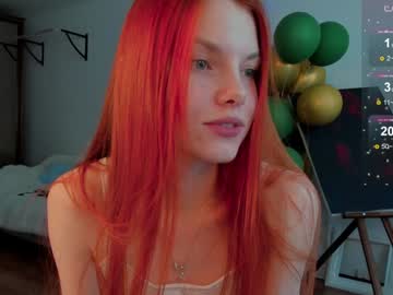 girl
        katy_ethereal cam image #4380400