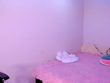 girl
        yuki_04 cam image #1376501