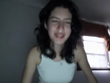 girl
        frenchava cam image #1763736