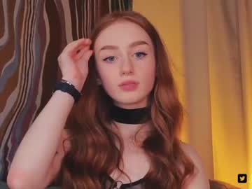 girl
        lizzy_blaze cam image #2777455