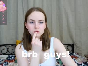 girl
        bae_cake_ cam image #5821333