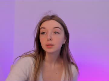 girl
        elizabeth__gray cam image #381134