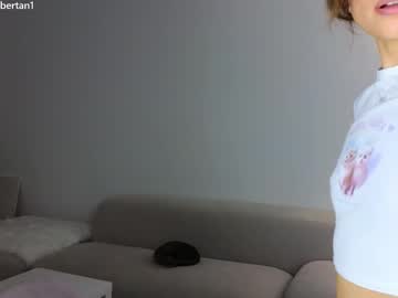girl
        ambertan1 cam image #6483357
