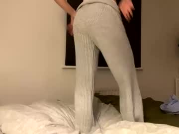 girl
        pegausis cam image #5736086
