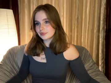 girl
        cute_siberian_girl cam image #3285043