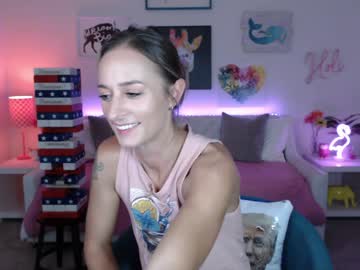 girl
        holihurricane cam image #6694905