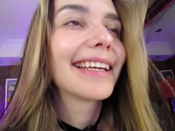 girl
        oooops__ cam image #6066575