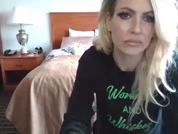 girl
        mygigidior cam image #448309