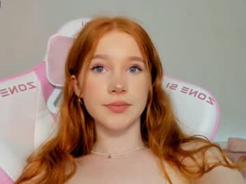 girl
        madeline_jackson cam image #2628275