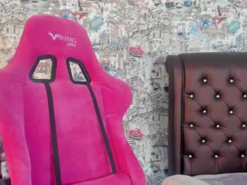 girl
        angelina_new cam image #386585