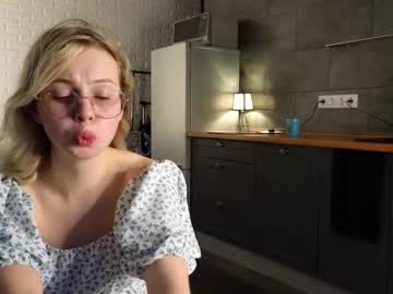 girl
        ellizabetta cam image #4570073