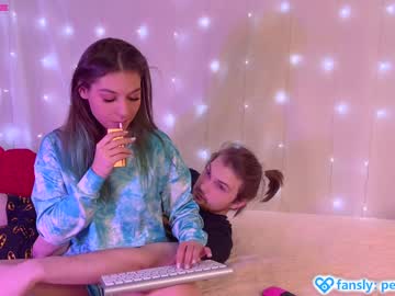 couple Nude Cam Girls Playing Games with squirtle_vs_muk